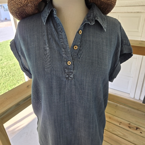 Ellen Tracy Blue Denim Button-Up Top - Picture 5 of 5